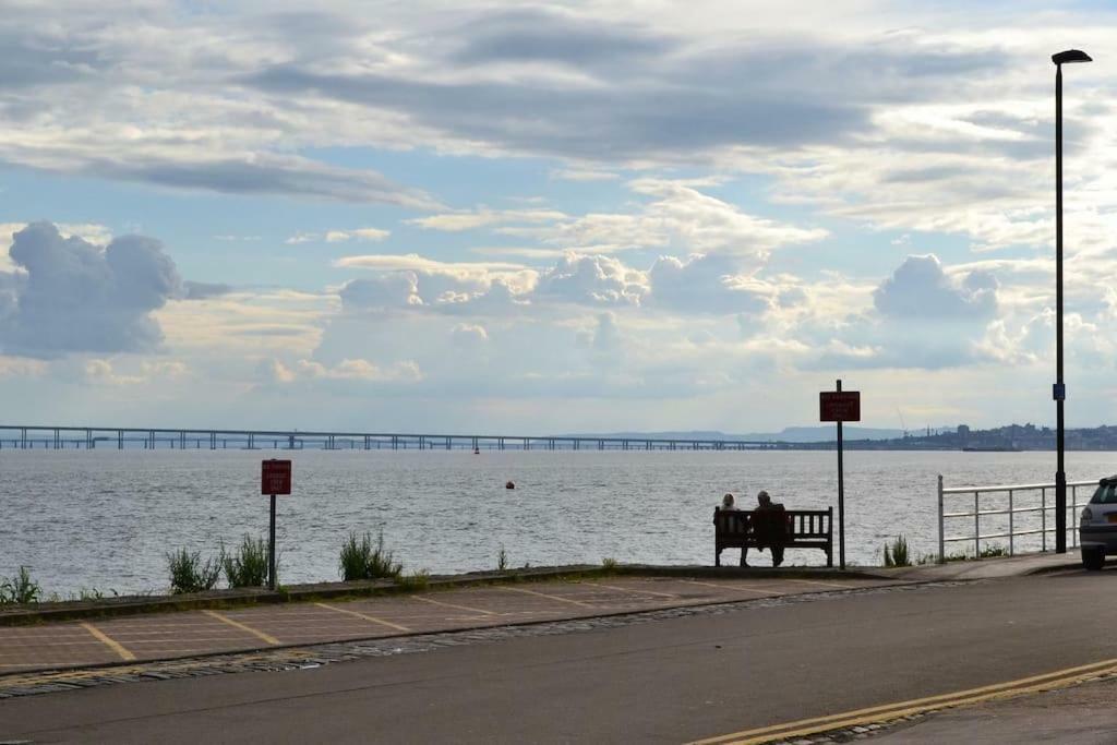 Fishermans Flat - River View Holiday Home Дънди Екстериор снимка